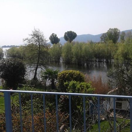 Una Finestra Sul Lago..Appartamento Вербания Екстериор снимка
